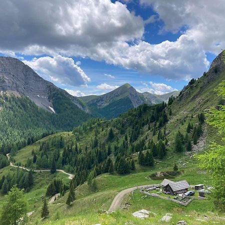 Gasthof Pension Perauer Lieserhofen ภายนอก รูปภาพ